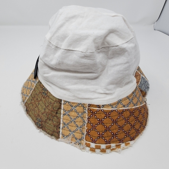 URBAN OUTFITTERS UO-76 COTTON BUCKET HAT LOT OF 3 QUILTED CHEETAH SNAKE WOMEN OS - Picture 8 of 16